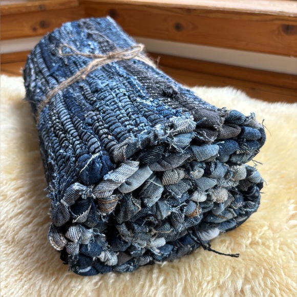 NWT Recycled Denim Rag Rug - Picture 3 of 9